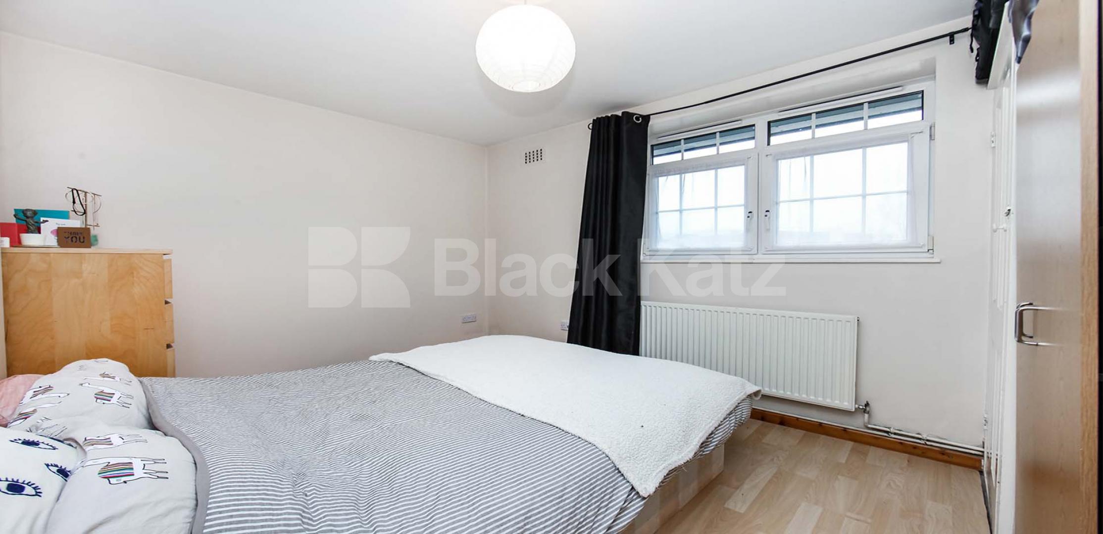 Bright and airy top floor apartment Tiverton Street , London Bridge